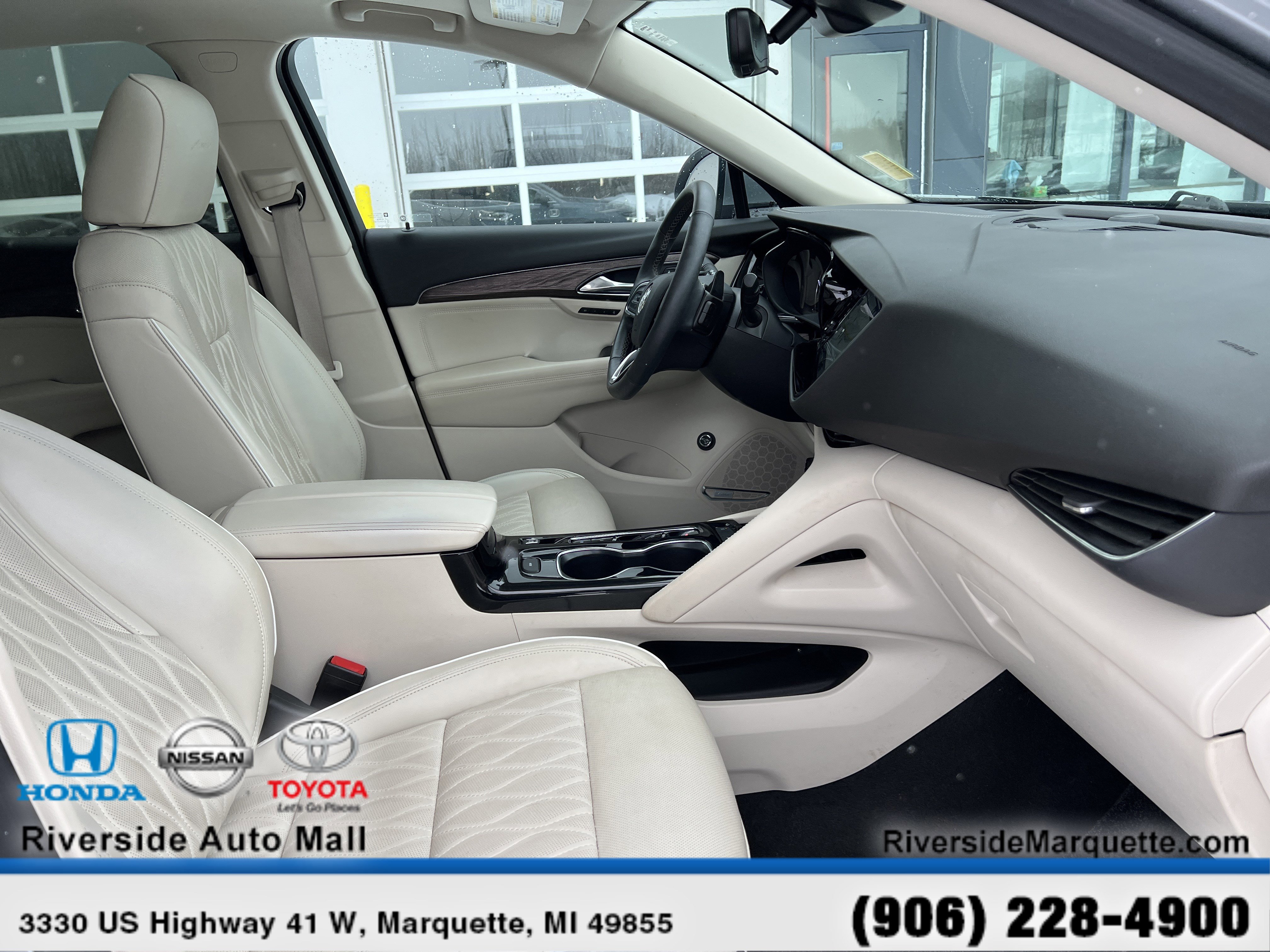 Used 2023 Buick Envision Avenir image 27