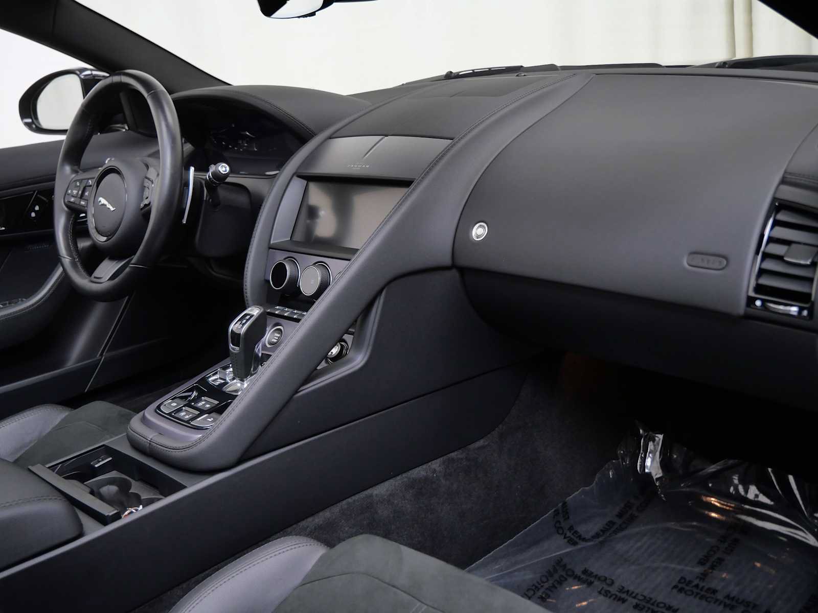 Used 2023 Jaguar F-TYPE Convertible RWD image 18