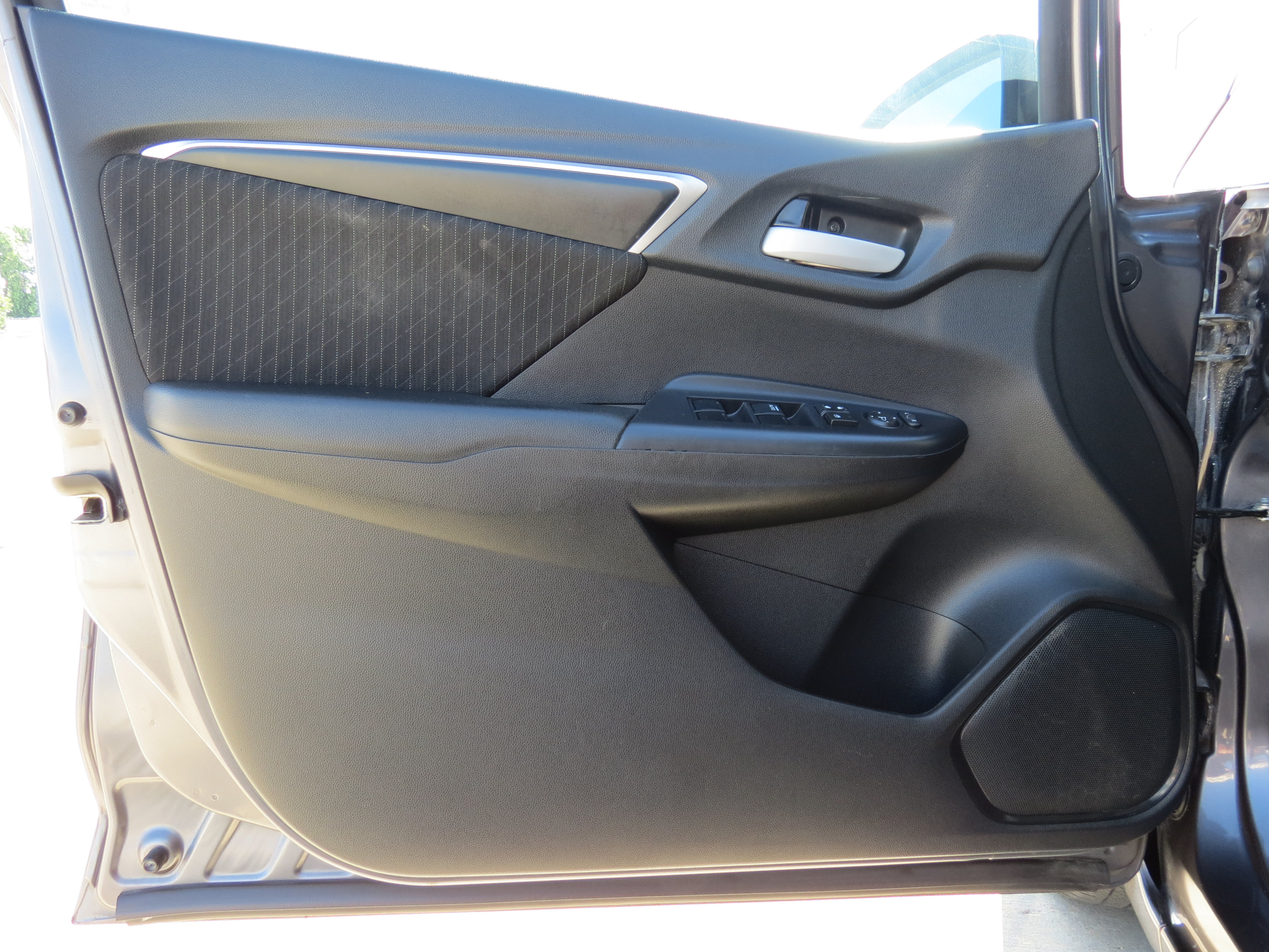 Used 2018 Honda Fit EX image 24