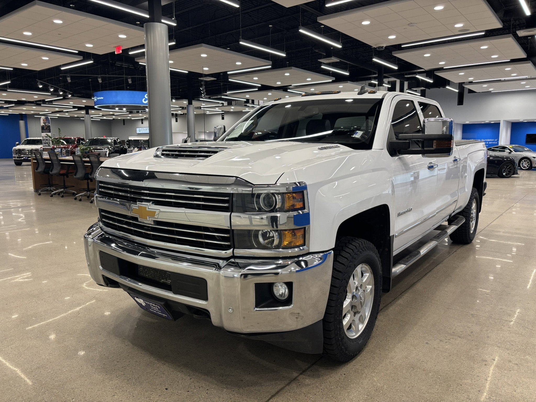 Used 2017 Chevrolet Silverado 3500 LTZ w/ Duramax Plus Package image 4