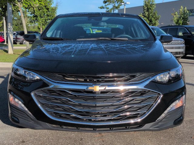 Used 2025 Chevrolet Malibu LT FWD image 9