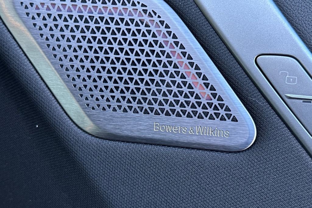 New 2026 BMW iX M70 w/ Executive Package image 20