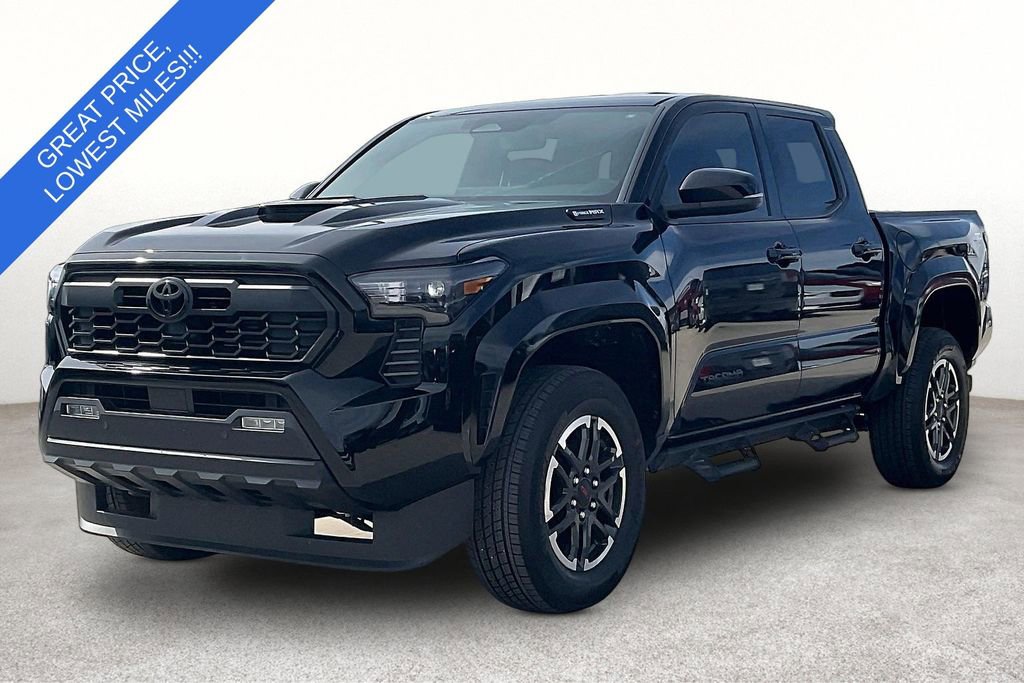 Used 2025 Toyota Tacoma TRD Sport w/ TRD Sport Upgrade Package image 16