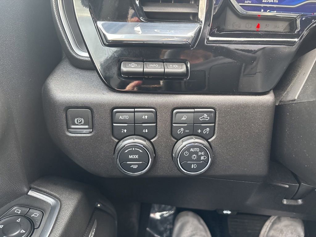 Used 2024 Chevrolet Silverado 2500 LTZ w/ LTZ Plus Package image 20