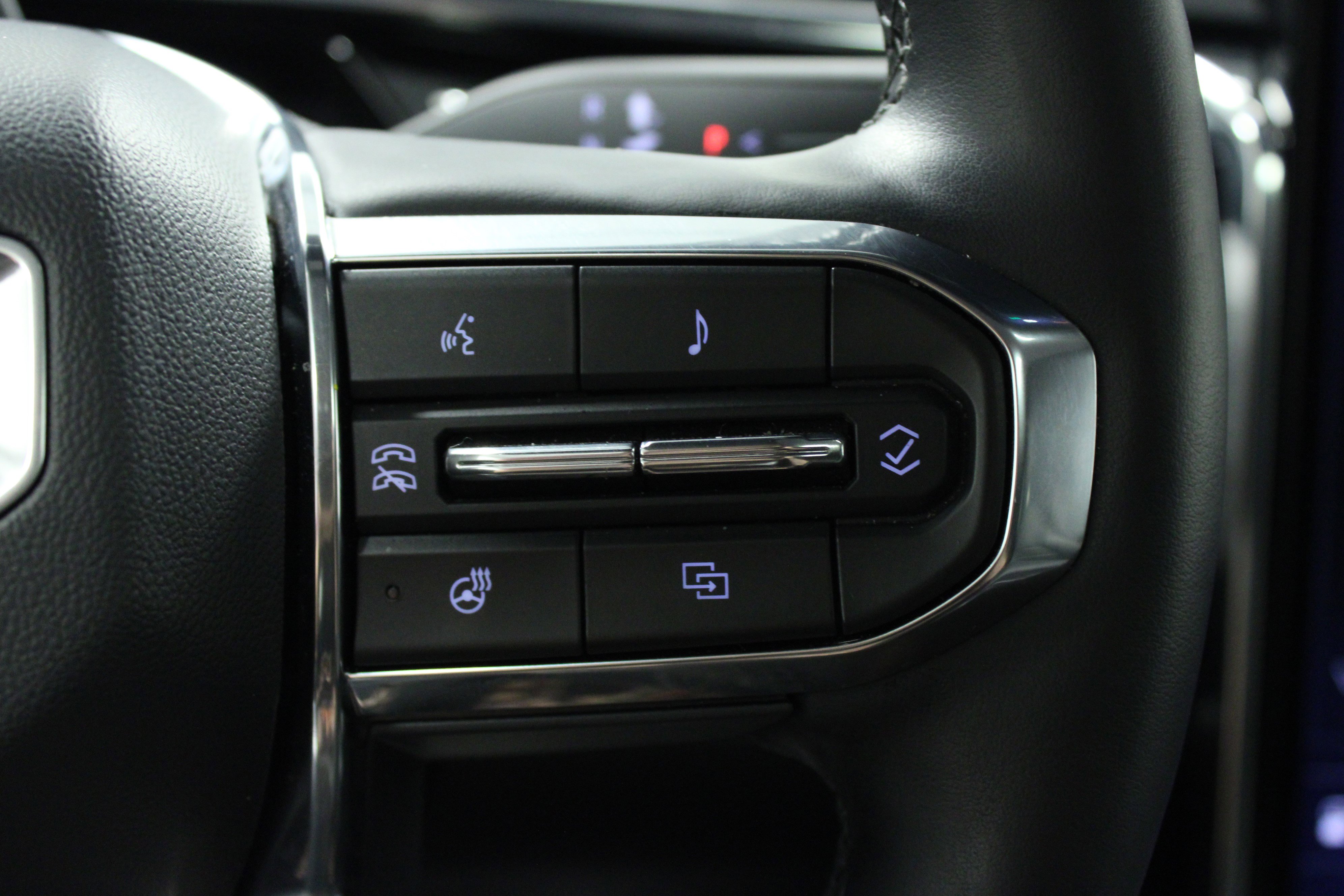 Used 2024 GMC Sierra EV Denali image 20