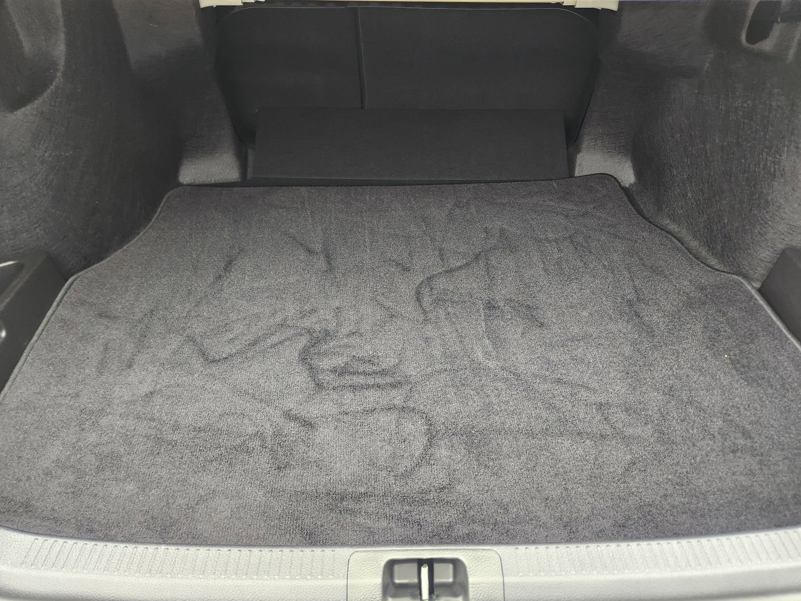 Used 2025 Toyota Camry SE w/ Convenience Package image 36