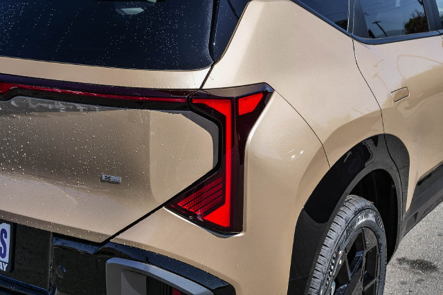New 2027 Kia Seltos X-Line S AWD/4WD image 15