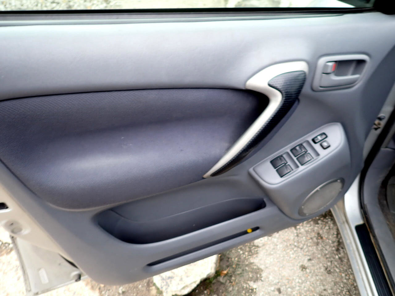 Used 2001 Toyota RAV4 4WD image 31