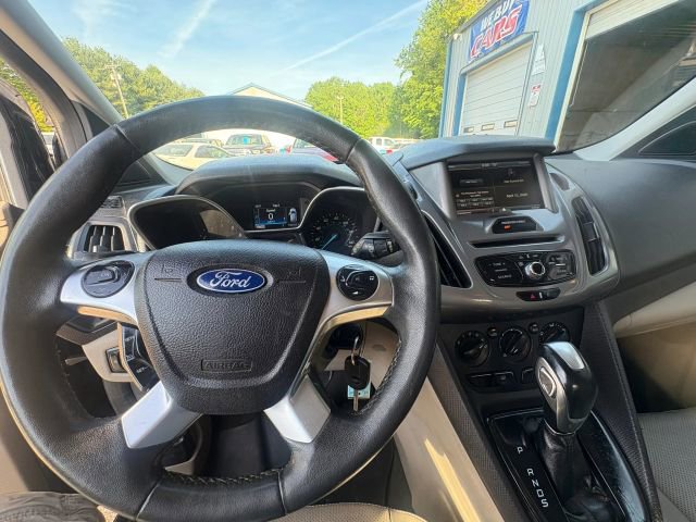 Used 2014 Ford Transit Connect XLT FWD image 17