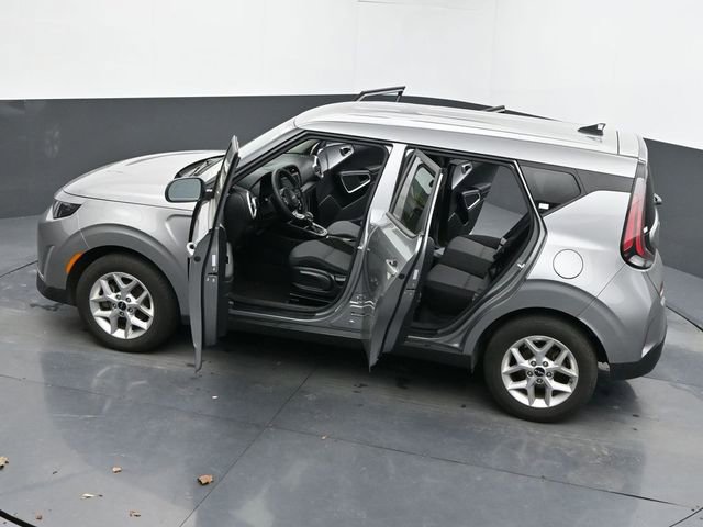 Used 2025 Kia Soul LX w/ LX Technology Package image 59