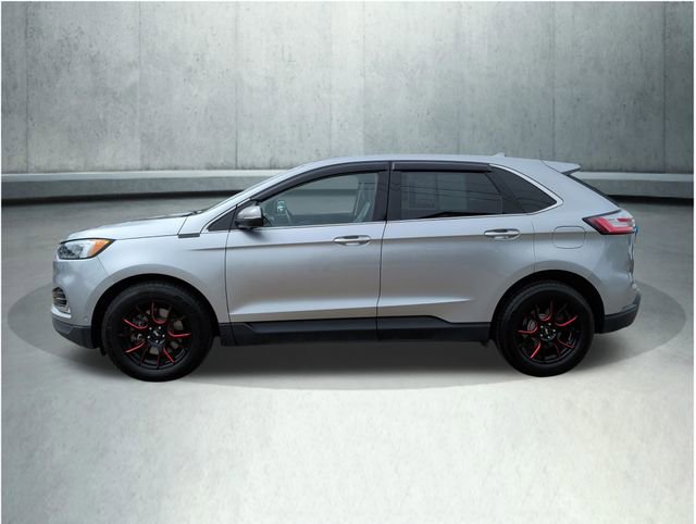 Used 2020 Ford Edge Titanium w/ Equipment Group 301A AWD/4WD image 2
