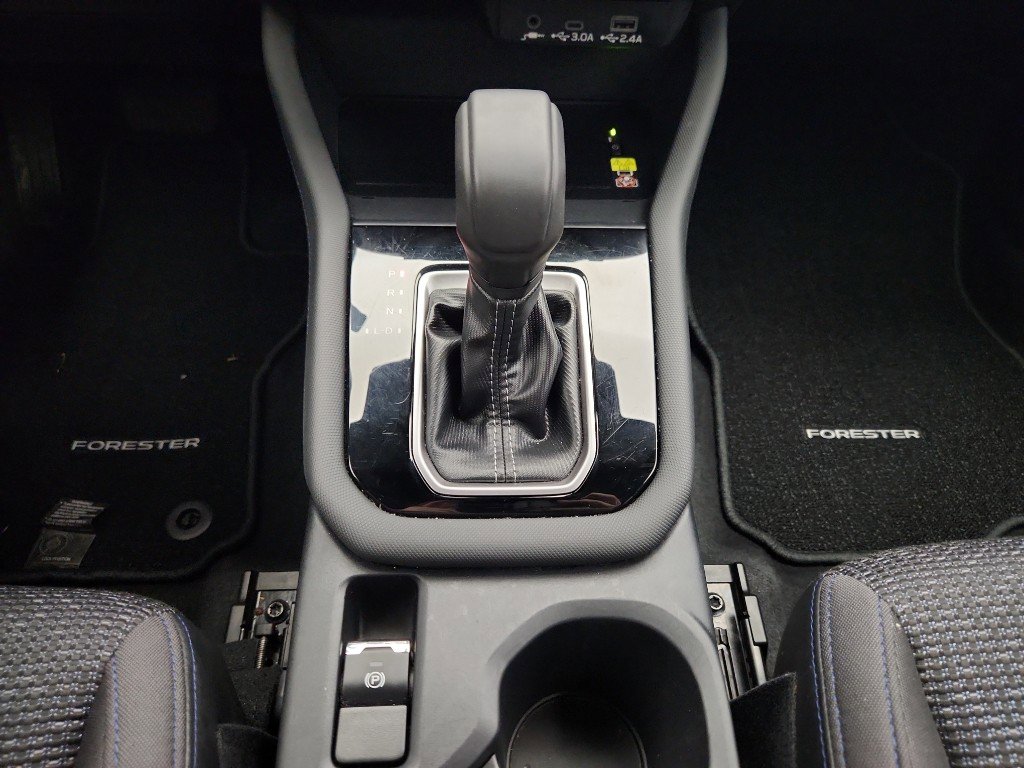 Certified 2025 Subaru Forester Premium image 22