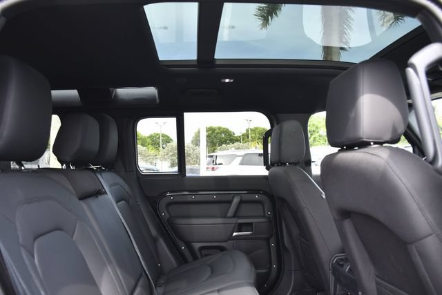 Used 2025 Land Rover Defender 110 S AWD/4WD image 28