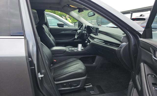 Used 2022 INFINITI QX60 Luxe w/ Cargo Package AWD/4WD image 2