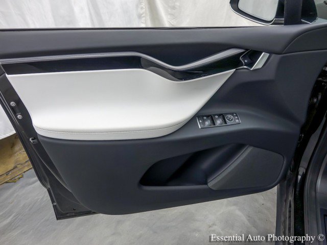Used 2020 Tesla Model X Performance image 36