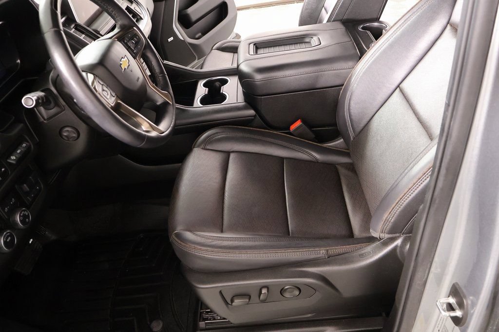 Used 2024 Chevrolet Suburban High Country w/ Advanced Technology Package AWD/4WD image 11