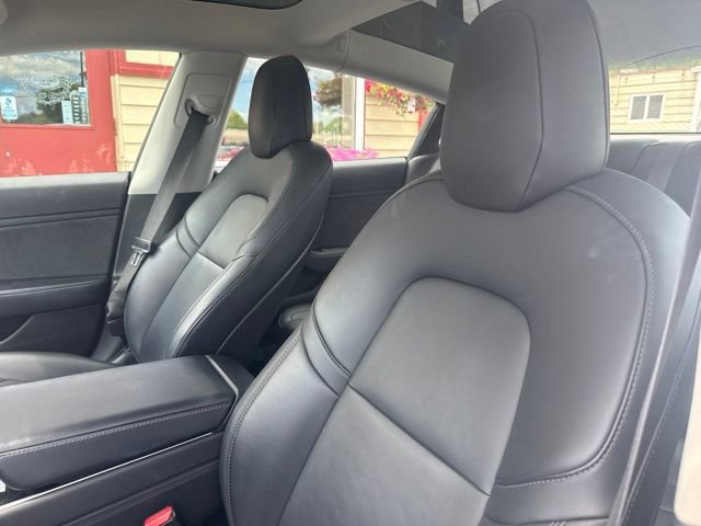 Used 2018 Tesla Model 3 Long Range RWD image 10