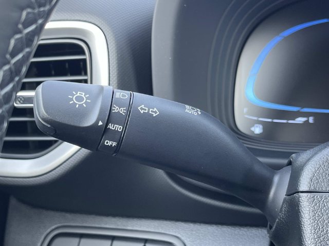 New 2026 Hyundai Venue SEL FWD image 29