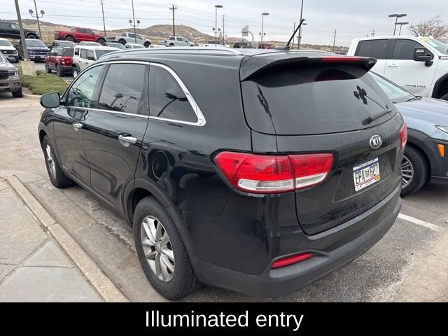 Used 2016 Kia Sorento LX image 4
