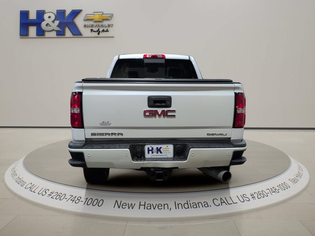 Used 2018 GMC Sierra 2500 Denali AWD/4WD image 5