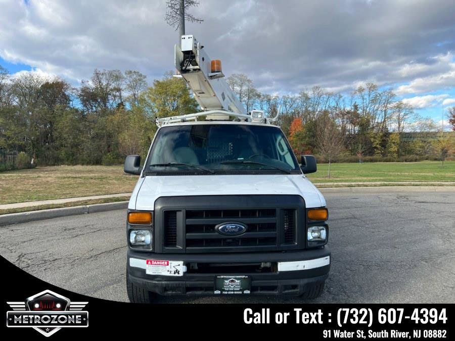 Used 2008 Ford E-350 and Econoline 350 Super Duty image 2