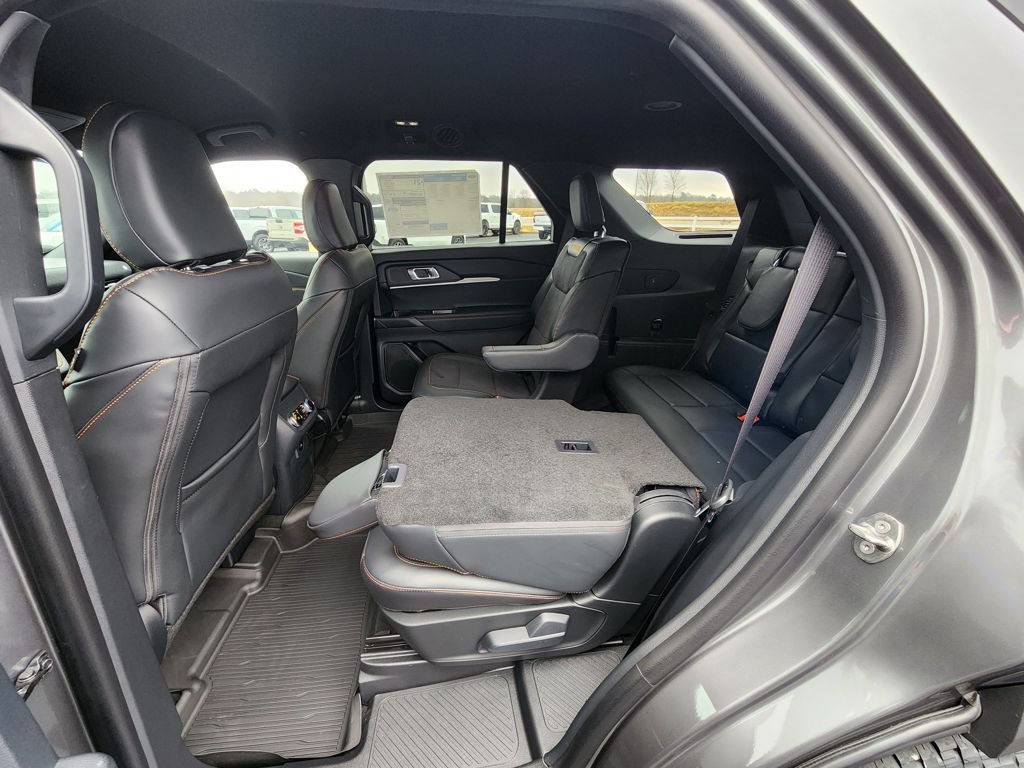 New 2026 Ford Explorer Tremor w/ Tremor Convenience Package image 31