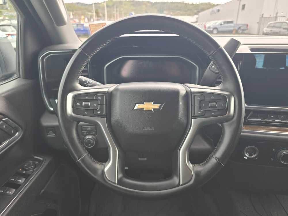Used 2023 Chevrolet Silverado 1500 LT w/ Protection Package image 12