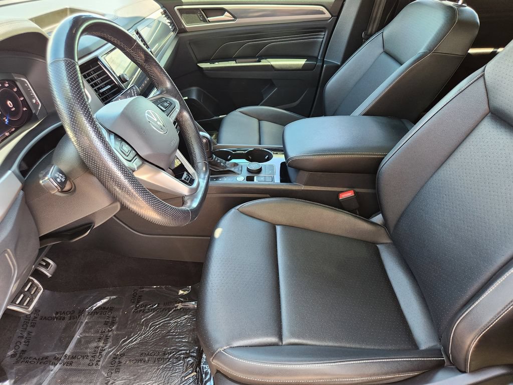Used 2020 Volkswagen Atlas Cross Sport SEL R-Line AWD/4WD image 3