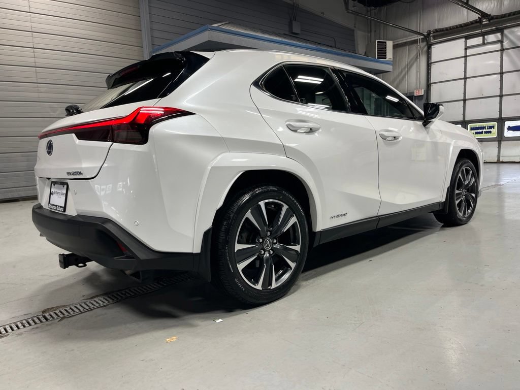 Used 2022 Lexus UX 250h w/ Premium Package AWD/4WD image 7