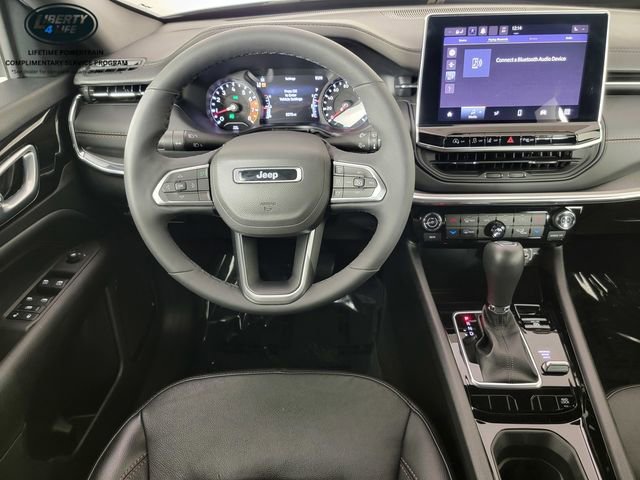 Used 2023 Jeep Compass Limited AWD/4WD image 26