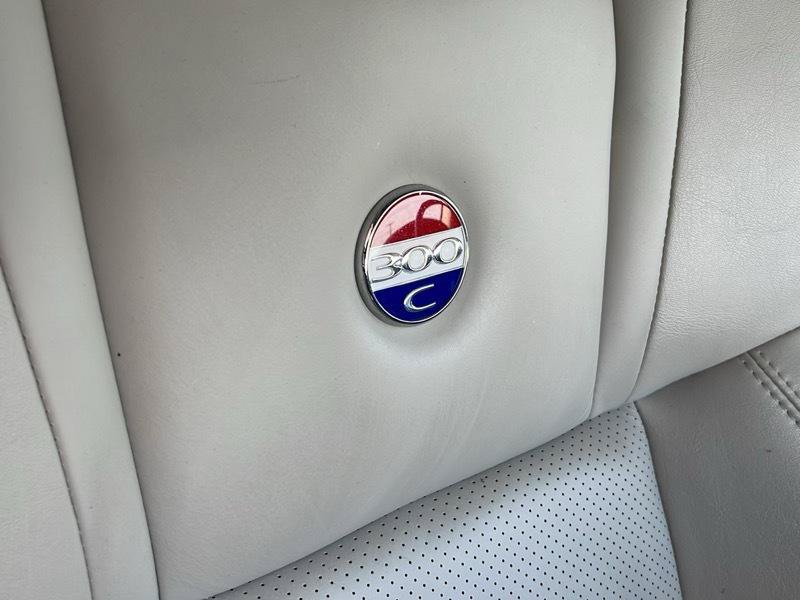 Used 2006 Chrysler 300 C RWD image 41