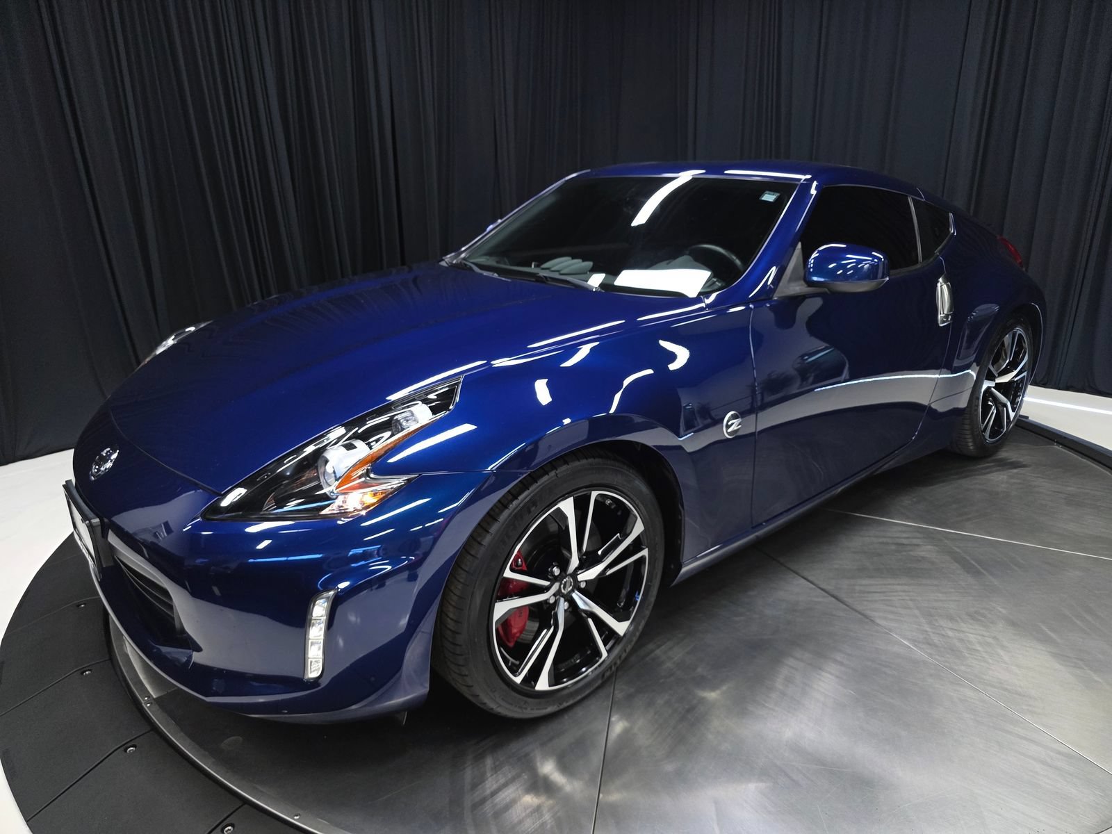 Used 2020 Nissan 370Z NISMO RWD image 44