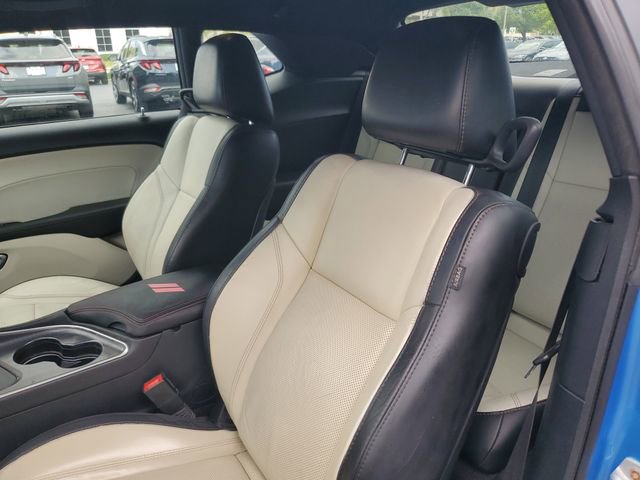 Used 2016 Dodge Challenger R/T Plus RWD image 19