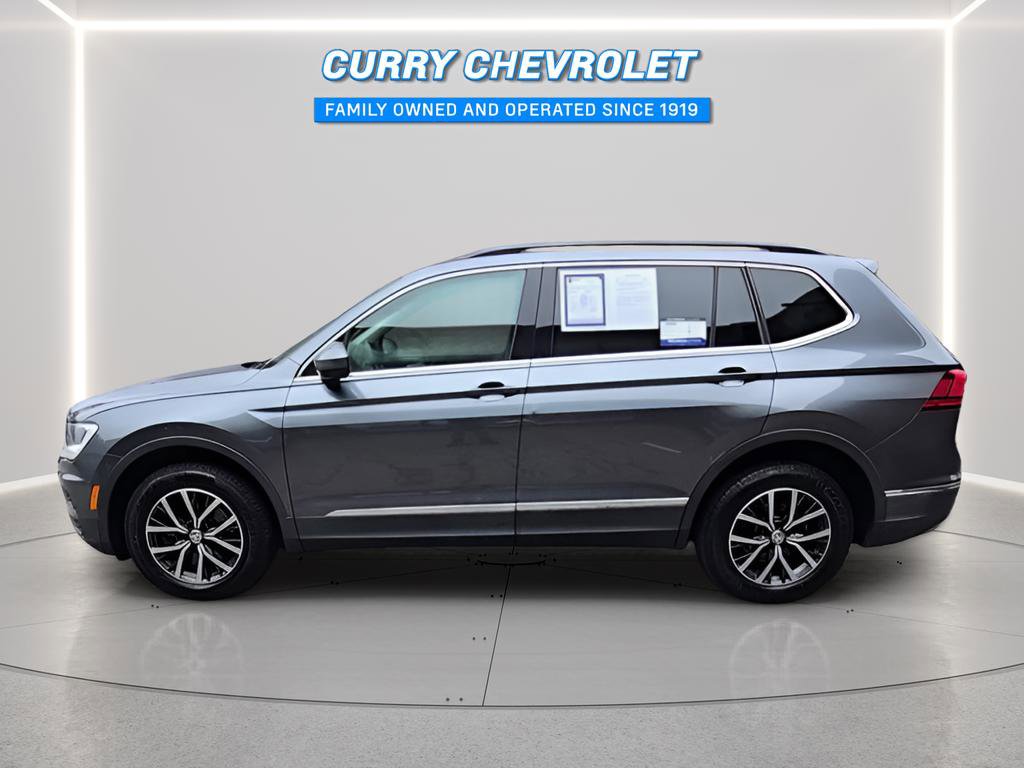 Used 2018 Volkswagen Tiguan SE w/ Panoramic Sunroof Package image 10