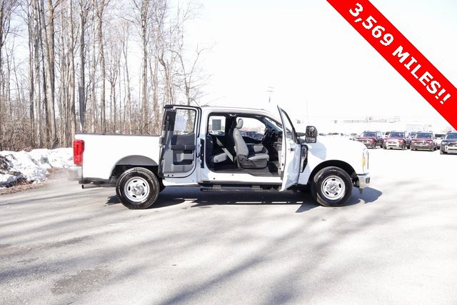 Used 2023 Ford F250 XL w/ XL Chrome Package image 14