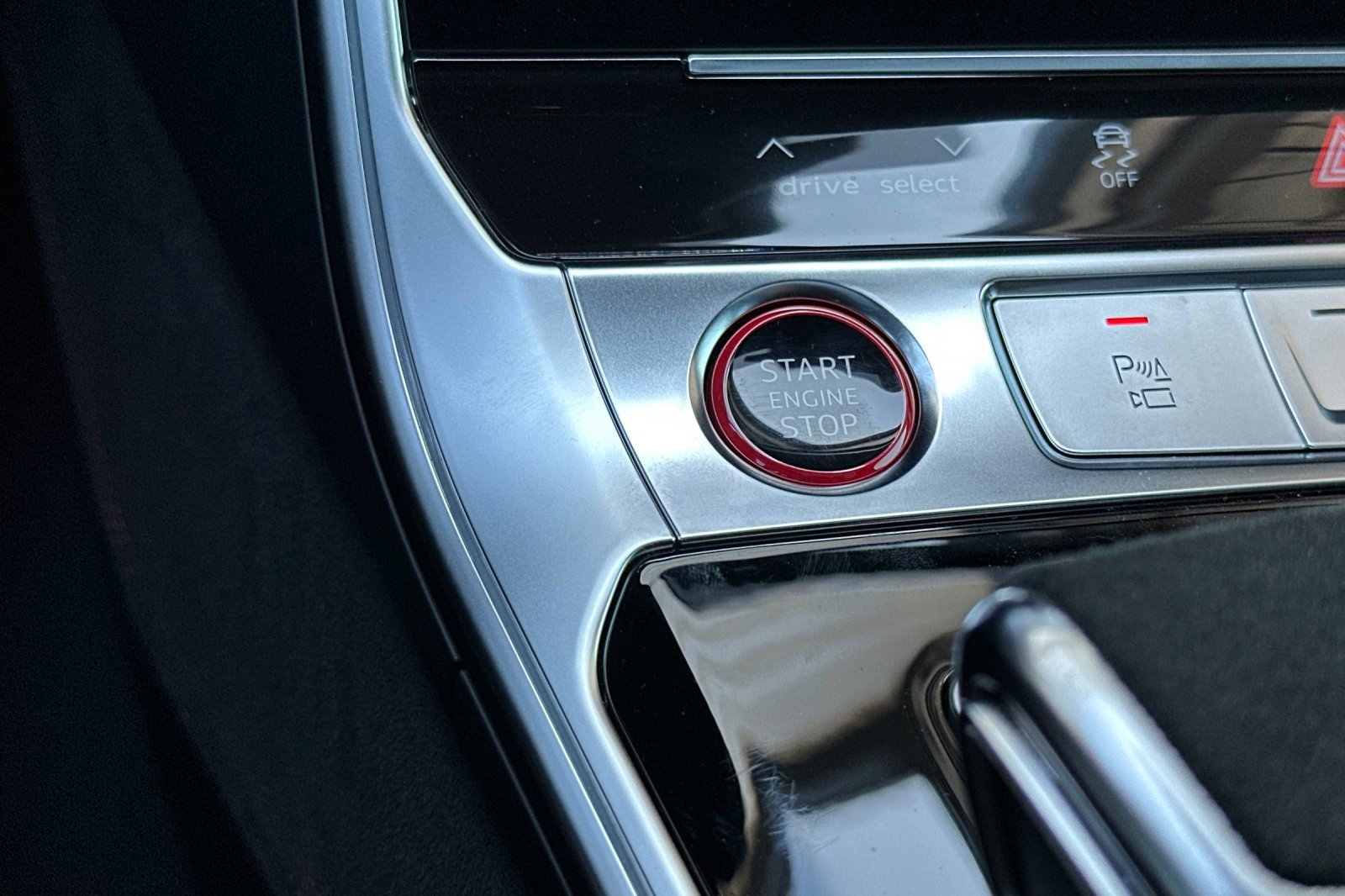 New 2025 Audi RS 6 performance image 22