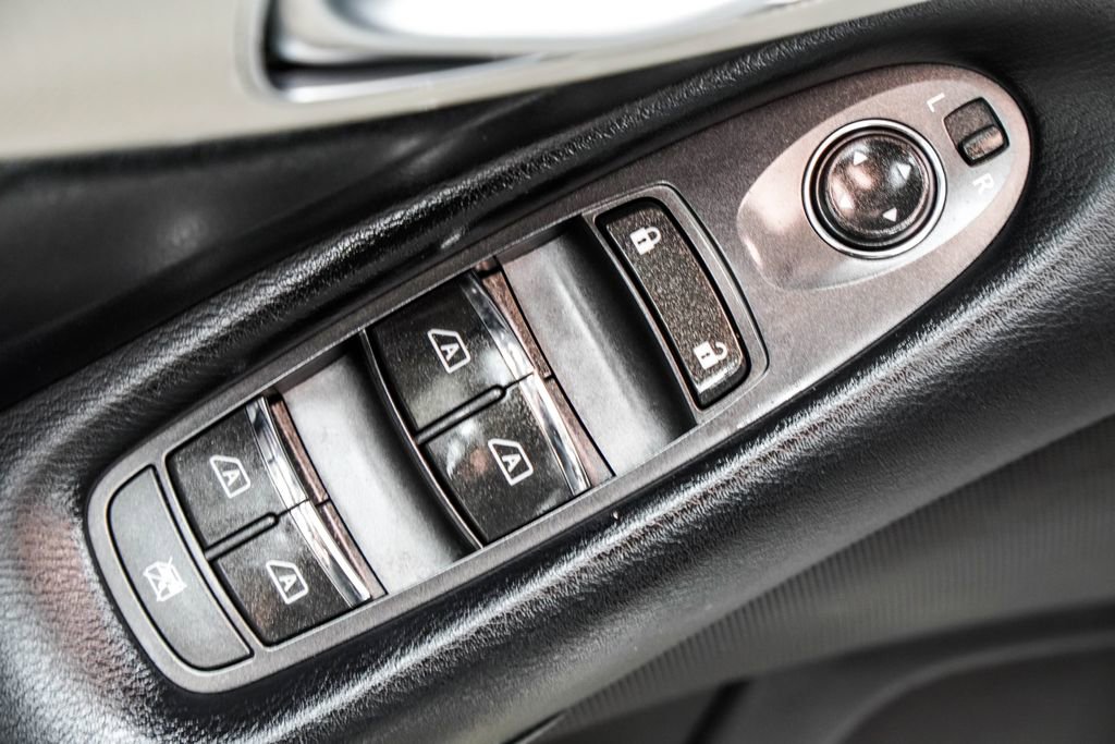 Used 2020 INFINITI Q50 Luxe w/ Cargo Package image 45