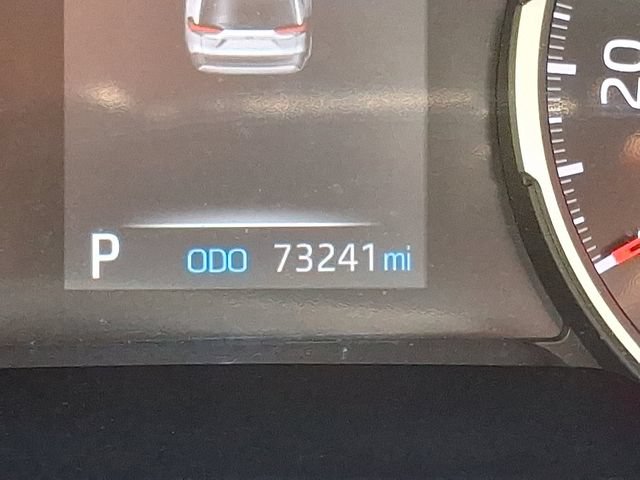 Used 2022 Toyota RAV4 XLE AWD/4WD image 19
