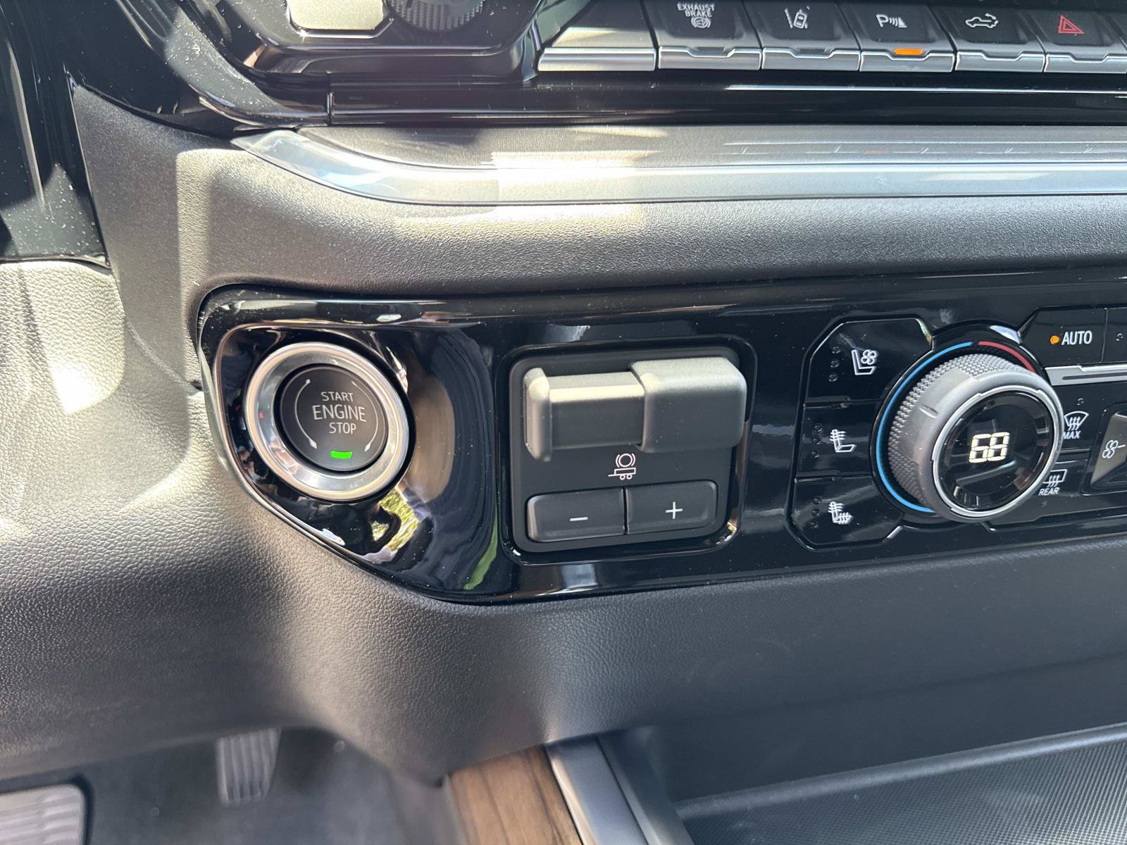New 2026 Chevrolet Silverado 2500 High Country w/ High Country Premium Package AWD/4WD image 28