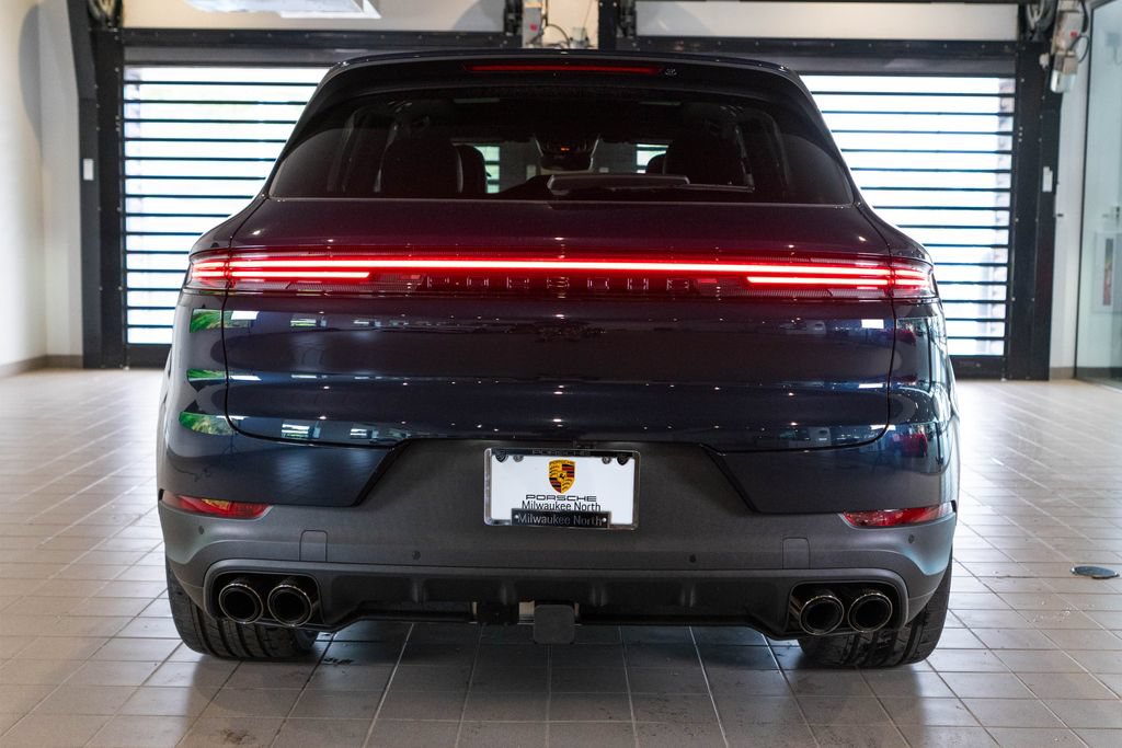 New 2026 Porsche Cayenne AWD/4WD image 9
