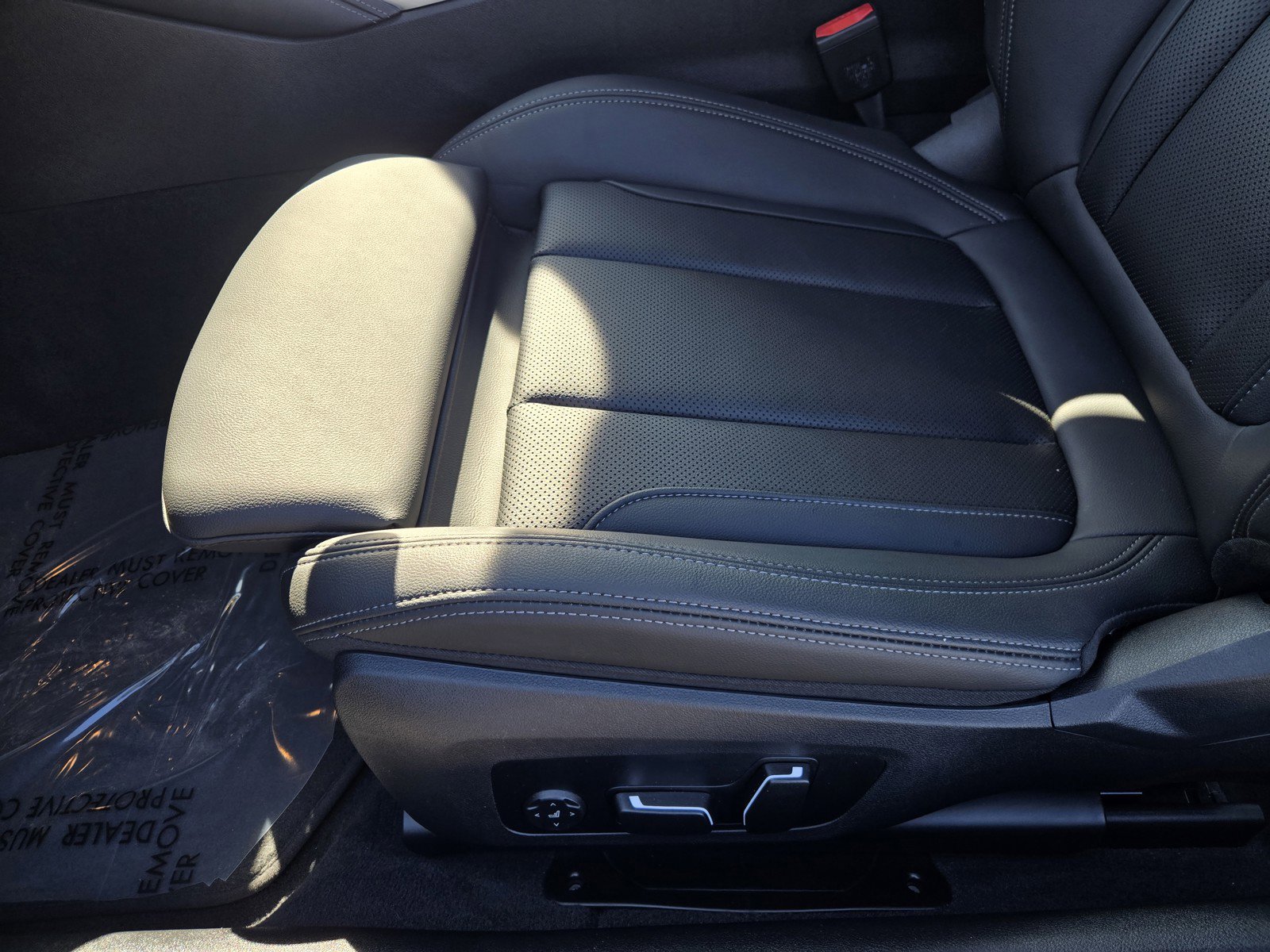 Used 2025 BMW 430i Coupe w/ M Sport Package image 15