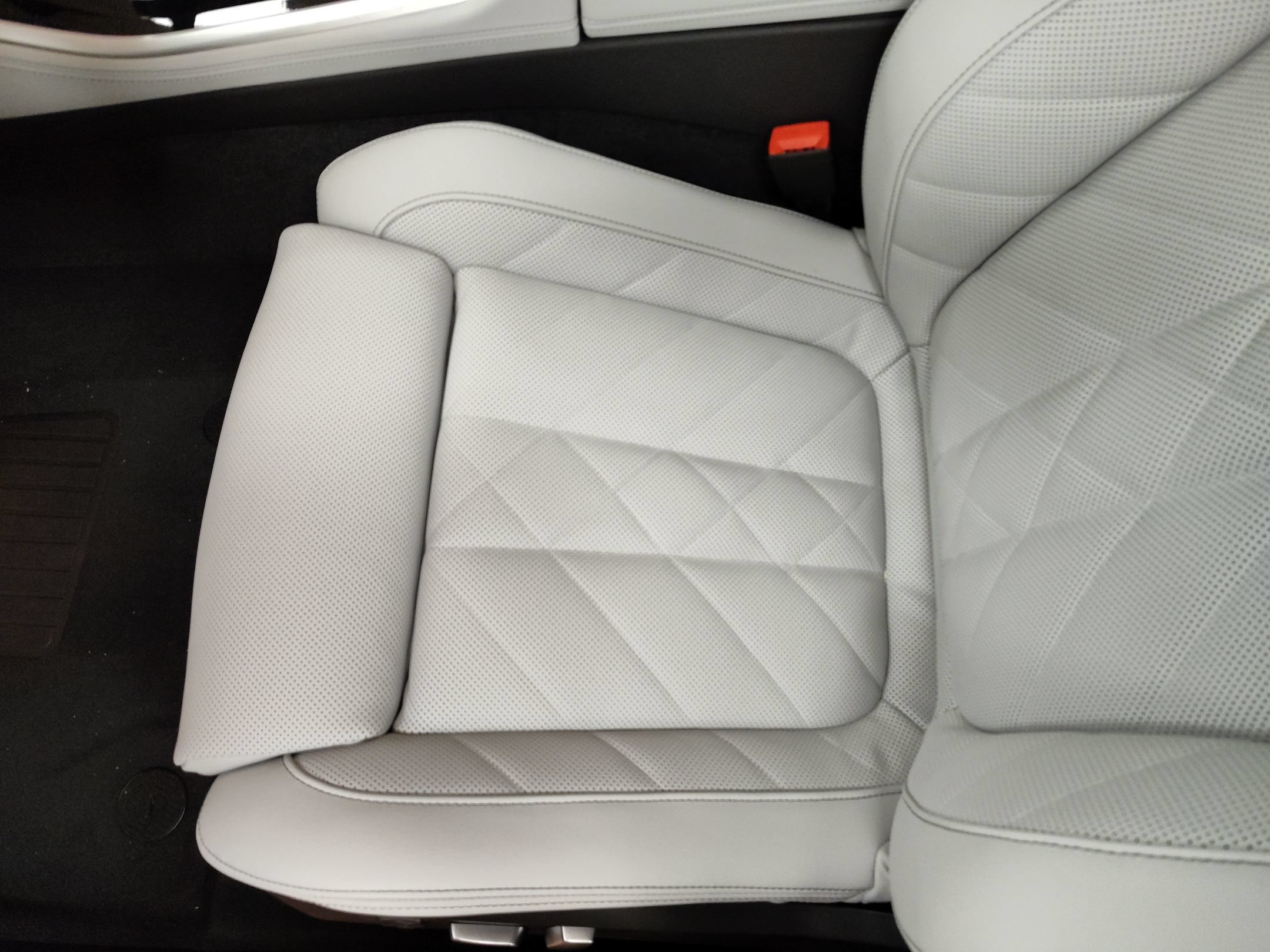 Used 2026 BMW X5 xDrive40i w/ M Sport Package AWD/4WD image 20