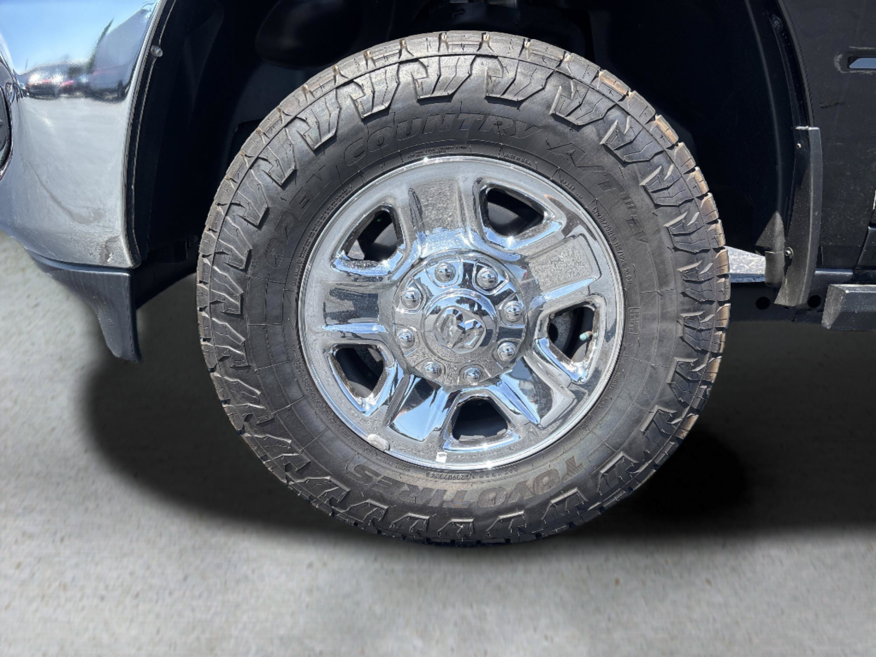 Used 2024 RAM 2500 Tradesman w/ Chrome Appearance Group AWD/4WD image 25