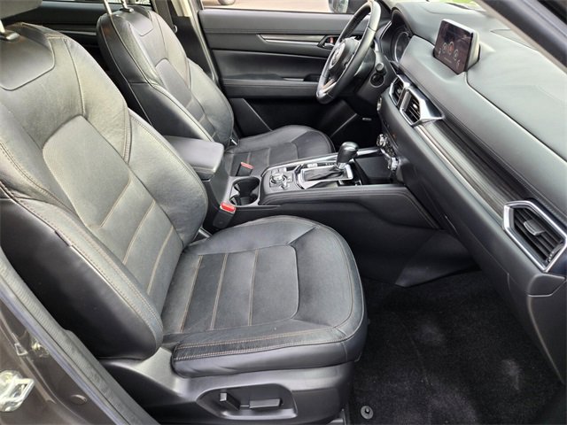 Used 2017 MAZDA CX-5 Grand Touring w/ Premium Package image 16