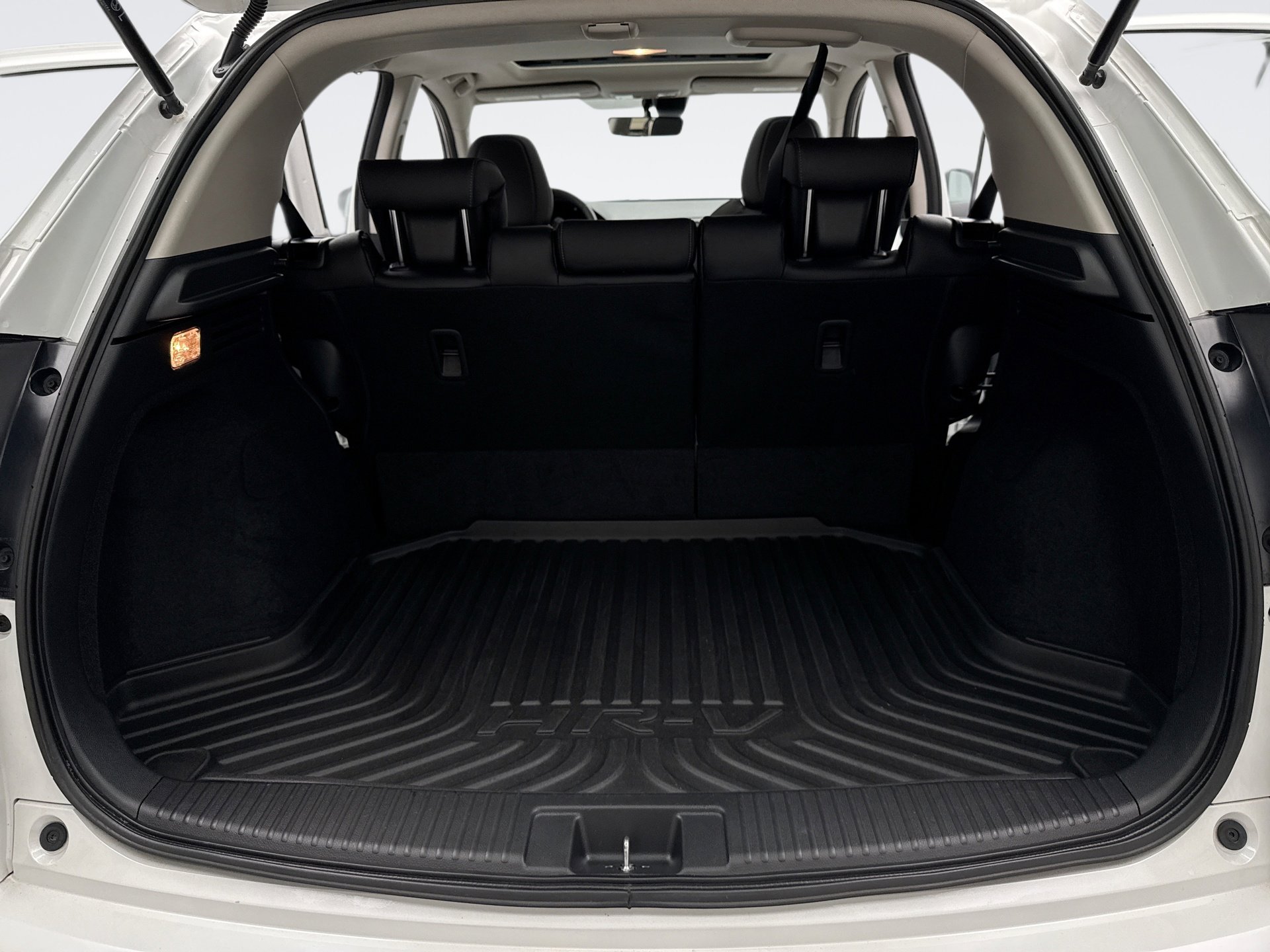 Used 2019 Honda HR-V Touring image 22