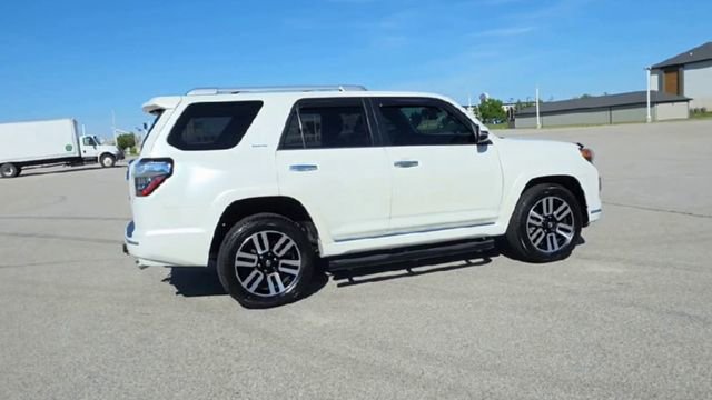 Used 2022 Toyota 4Runner Limited w/ Convenience Package (TMS) AWD/4WD image 8