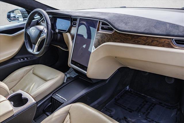 Used 2016 Tesla Model S 70D AWD/4WD image 26