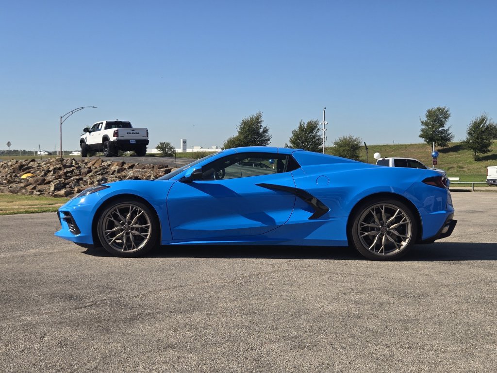 Used 2023 Chevrolet Corvette Stingray Preferred Conv w/ 2LT RWD image 4