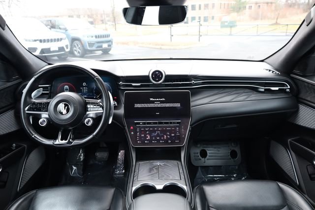 Used 2023 Maserati Grecale GT image 12