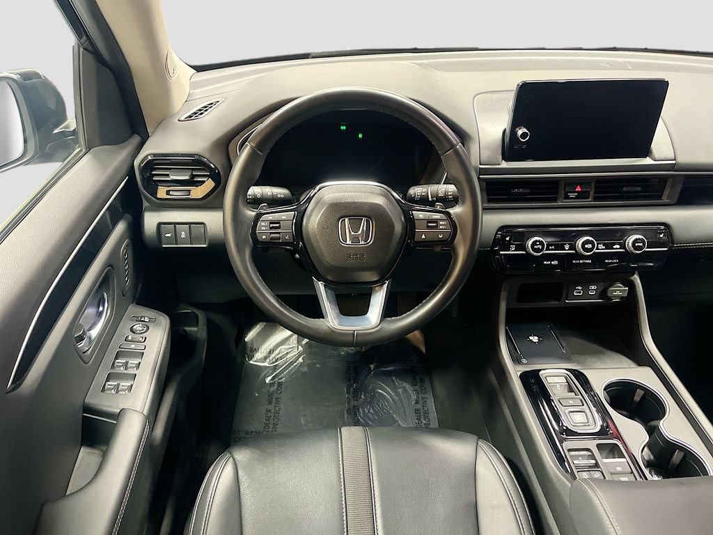 Used 2024 Honda Pilot Touring image 24